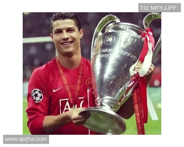 足球巨星们的巅峰表现揭秘他们如何在赛场上超越极限创造奇迹