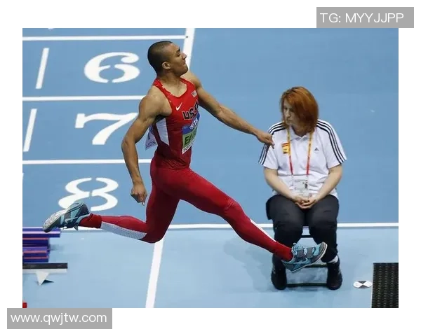 中国足球明星与妻子的跨国爱情故事：从相遇到携手共度的精彩人生