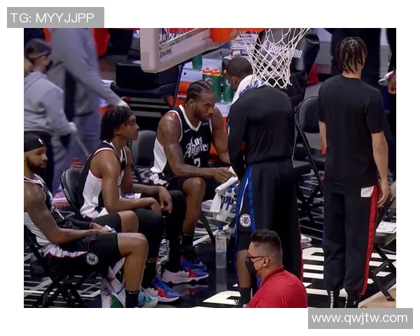 足球球星死亡凝视：探索他们生死瞬间背后的心理与遗产